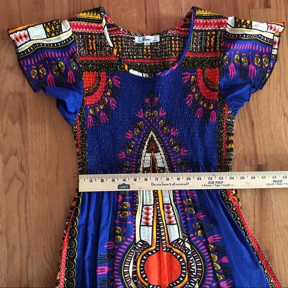 Bold Print Summer Maxi Dress with Shirred Bodice and Short Flutter Sleeves - Picture 6 of 8